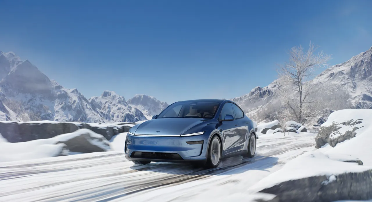 Tesla Model Y 2025