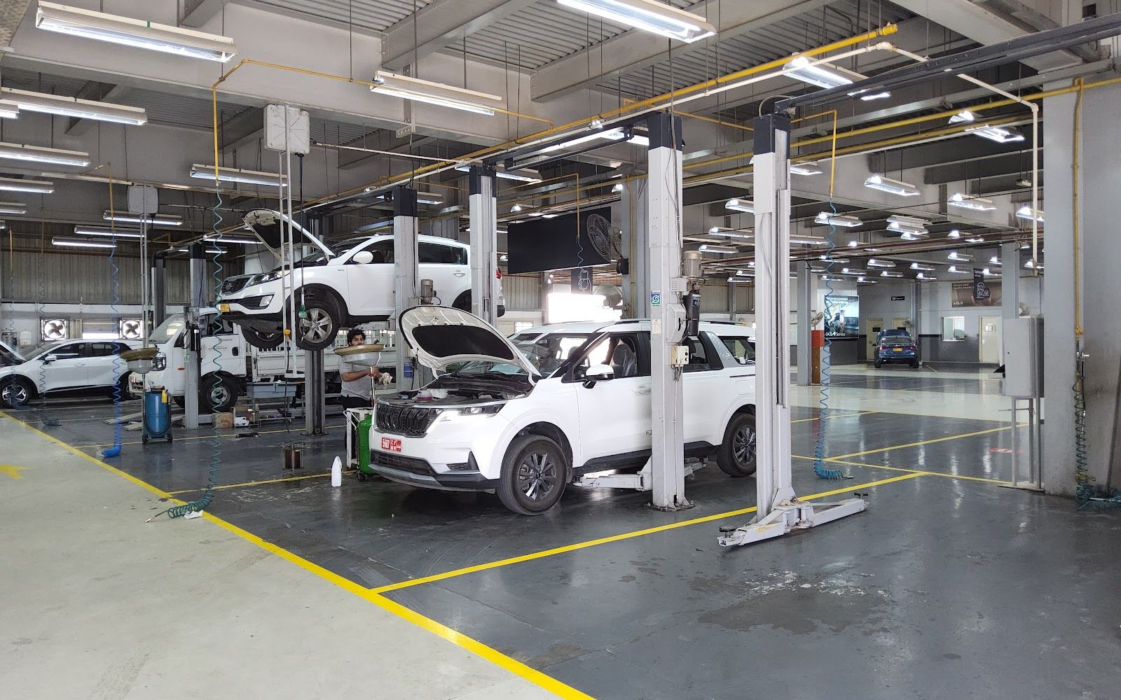 Kia showroom — Reliable International Automotive in Muscat